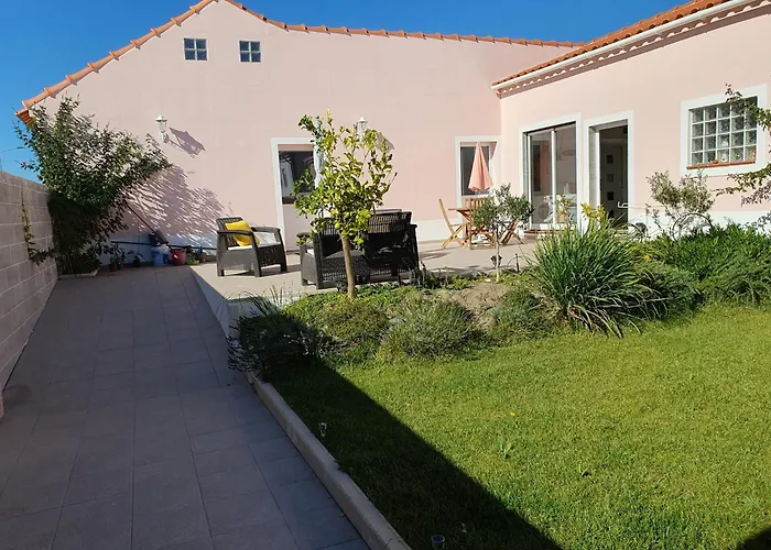 Casa Do Arelho Bed & Breakfast 3*